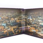 blood and truth ps4 vr press kit pappschachtel innenseite